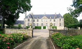 8 Bedroom Holiday Villa in Normandy